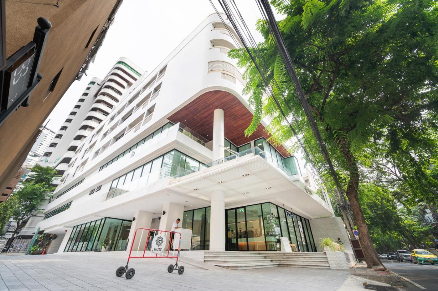 Livezen Bangkok Sukhumvit Hotel Exterior photo